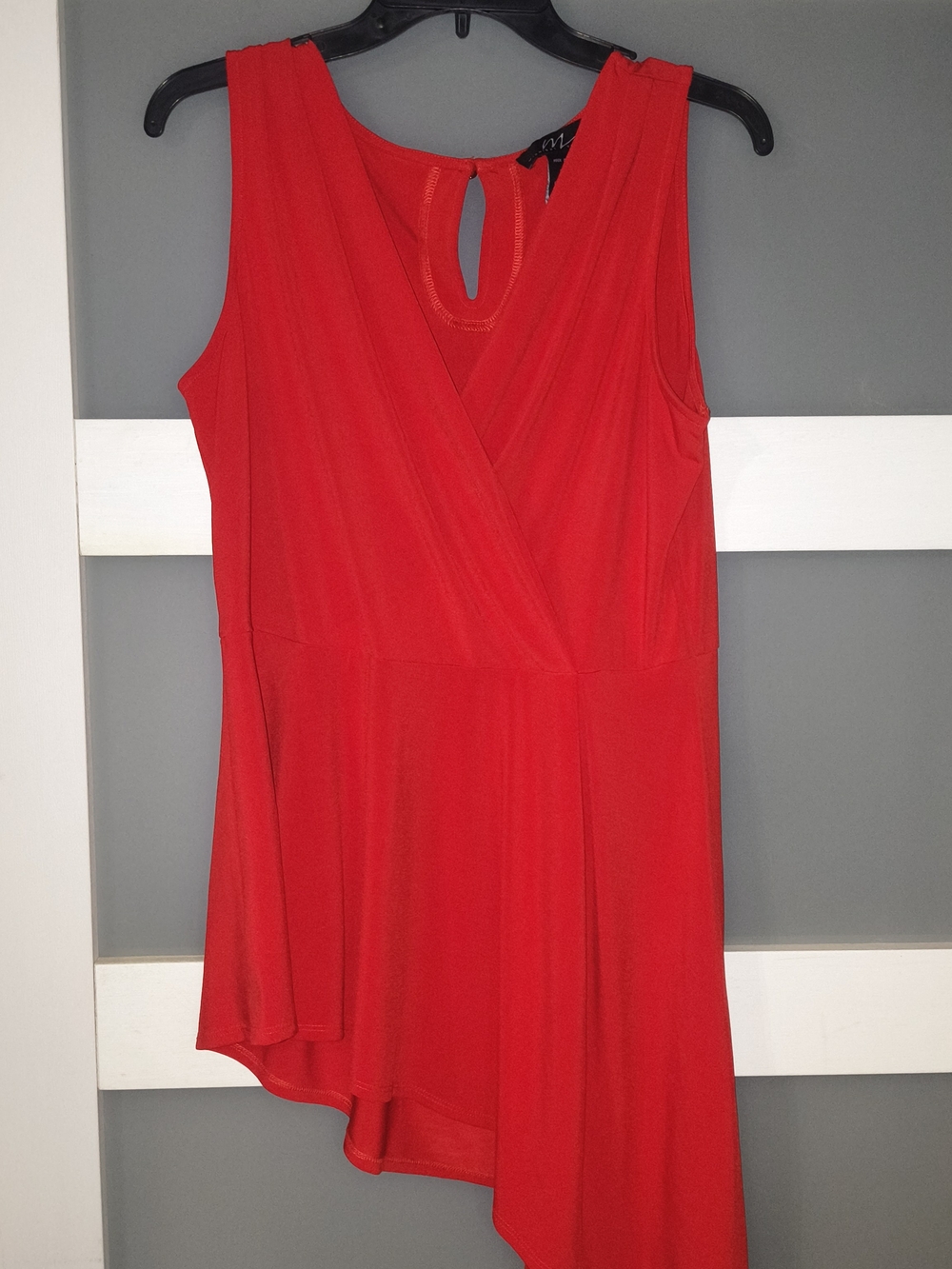 NWOT Midnight Velvet Red Asymmetric Sleeveless Tunic